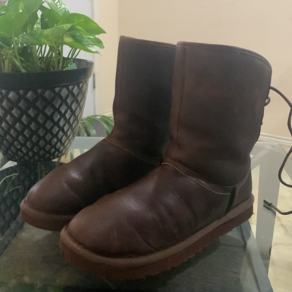 UGG Mariana Sheepskin Lined Leather Boots - Picture 14 of 14